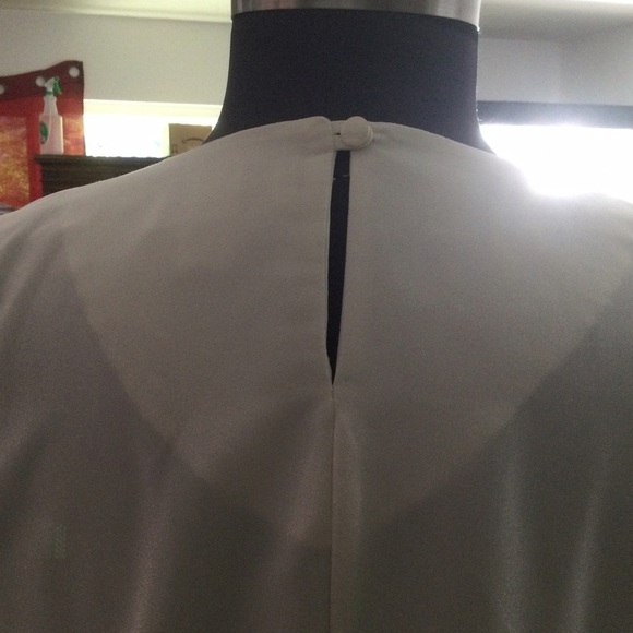 S. G. Four Piece Cream Color Pant & Skirt Suit Plus Size - Picture 8 of 12